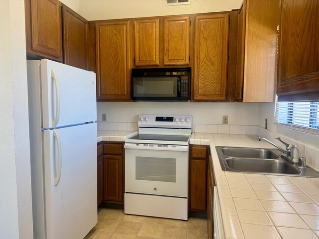 Photo - 4576 Hawley Blvd