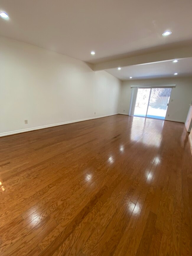 Photo - 5350 S Slauson Ave