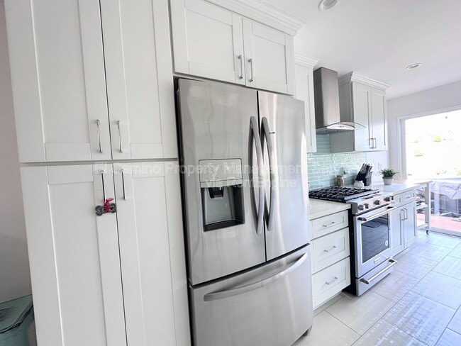 Photo - 4133 Raynol St