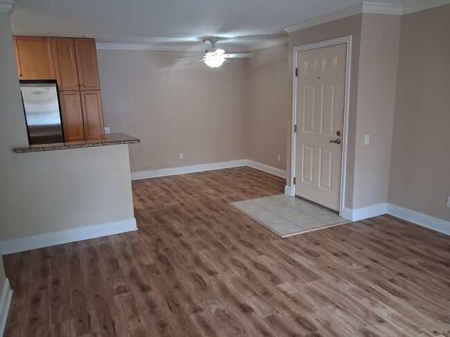 Building Photo - 5648 Amaya Dr Unit Central Park Condo