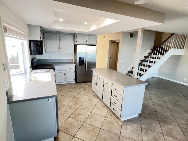 Photo - Dazzling Lake Summit Lake View Single Family Home!