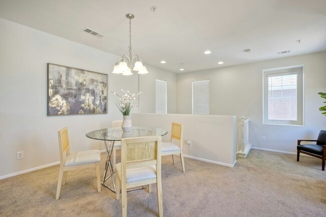 Photo - 33657 Emerson Way Unit C