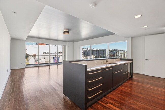 Photo - 6250 HOLLYWOOD Blvd Unit #5A