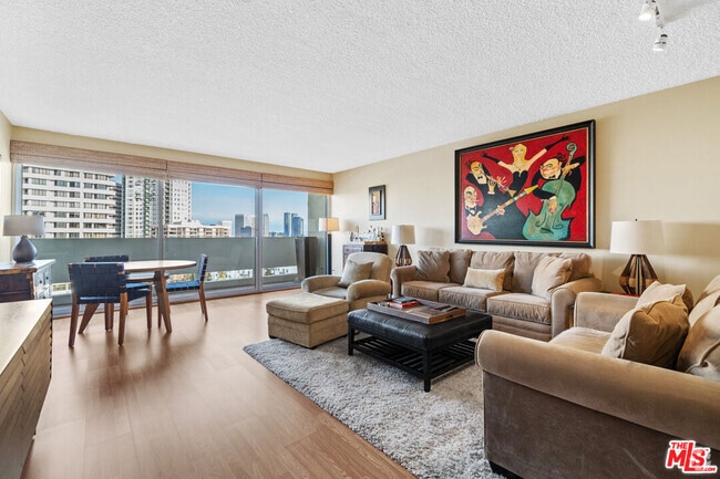 Building Photo - 10701 Wilshire Blvd Unit 1002 Rental