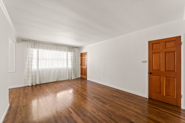 Photo - 1745 N Mariposa Ave Unit 3