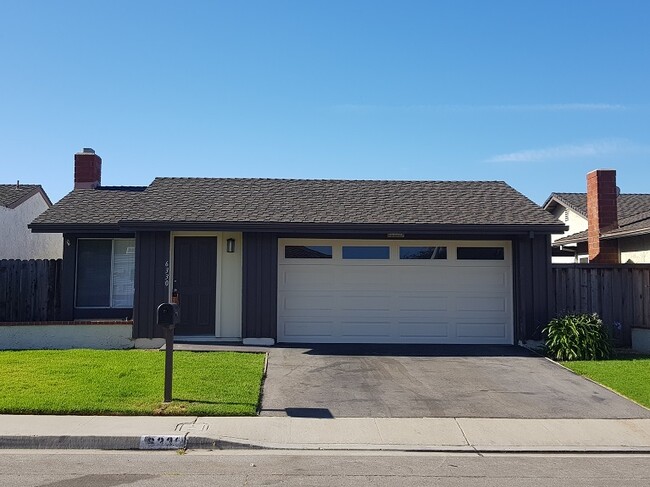 Victoria Village 3+2 Patio Home w/ 2-car g... - Victoria Village 3+2 Patio Home w/ 2-car g...