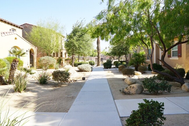 Photo - 639 Calle Vibrante