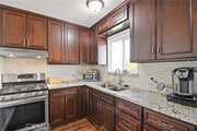 Photo - 642 Terrylynn Pl