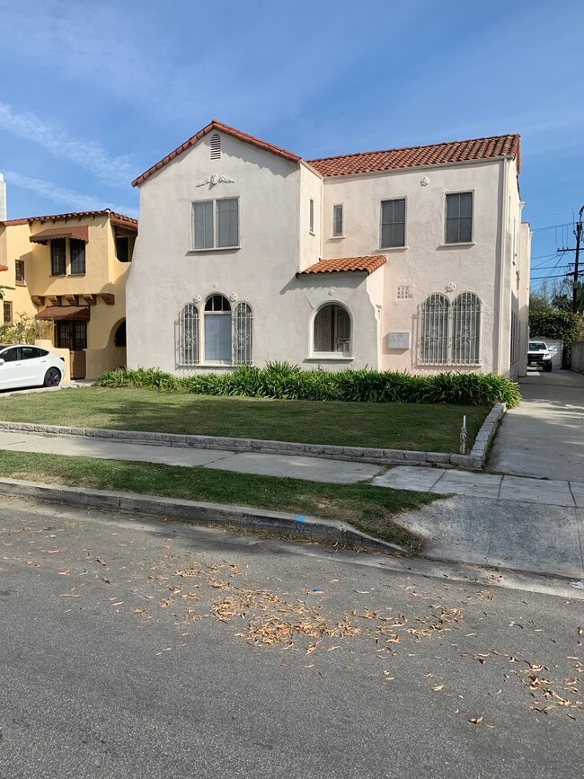 Three Unit Apartment Building - 824 1/2 S Curson Ave Apartments Unit 824 1-2