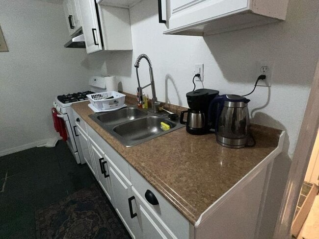 Photo - 10945 Campbell Ave