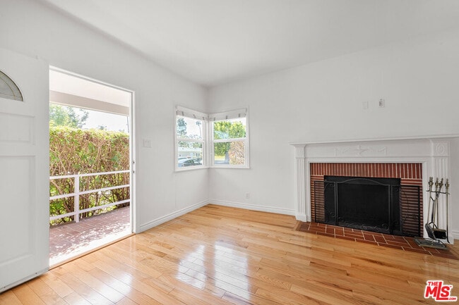 Photo - 4158 Baldwin Ave