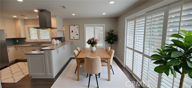 Photo - 2352 Dahlia Dr