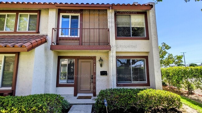 Building Photo - 4800 Daroca Way