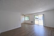 Photo - 6115 Whitsett Ave Apartment Unit 206