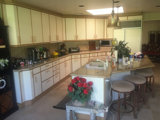 Kitchen - 23 Duke Dr Unit 23