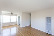 Photo - 1 BR Corner Apartment Unit With Amazing Downtown Views! Unit 3040 1/2