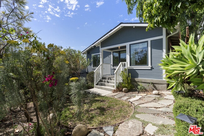 Building Photo - 4031 Camero Ave