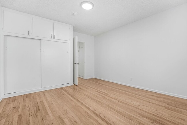 Photo - Washington Blvd. Marina Apartments - near ... Unit 553 1/2