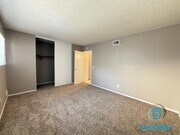 Photo - 332 Compton St