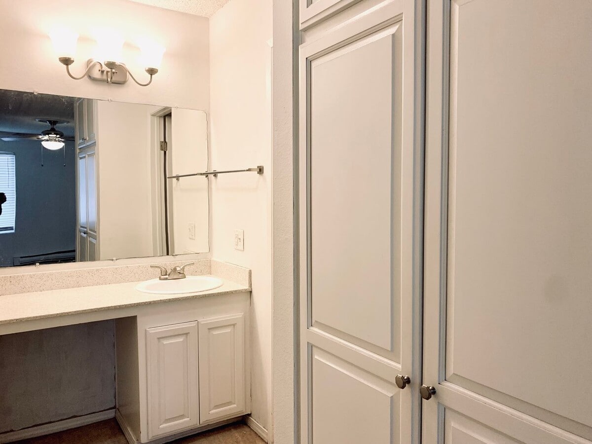 Photo - 2 bedroom, 1 bath, upper level unit