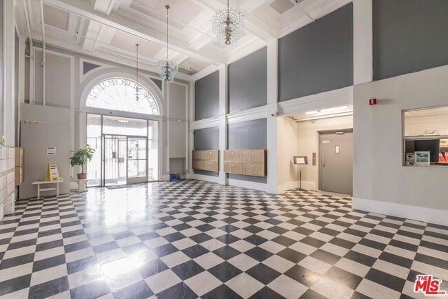 Photo - 2629 W 8th St Unit C (320)