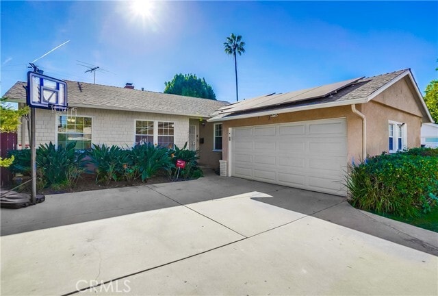 Photo - 12528 Albers St