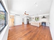 Photo - 7503 Hesperia Ave