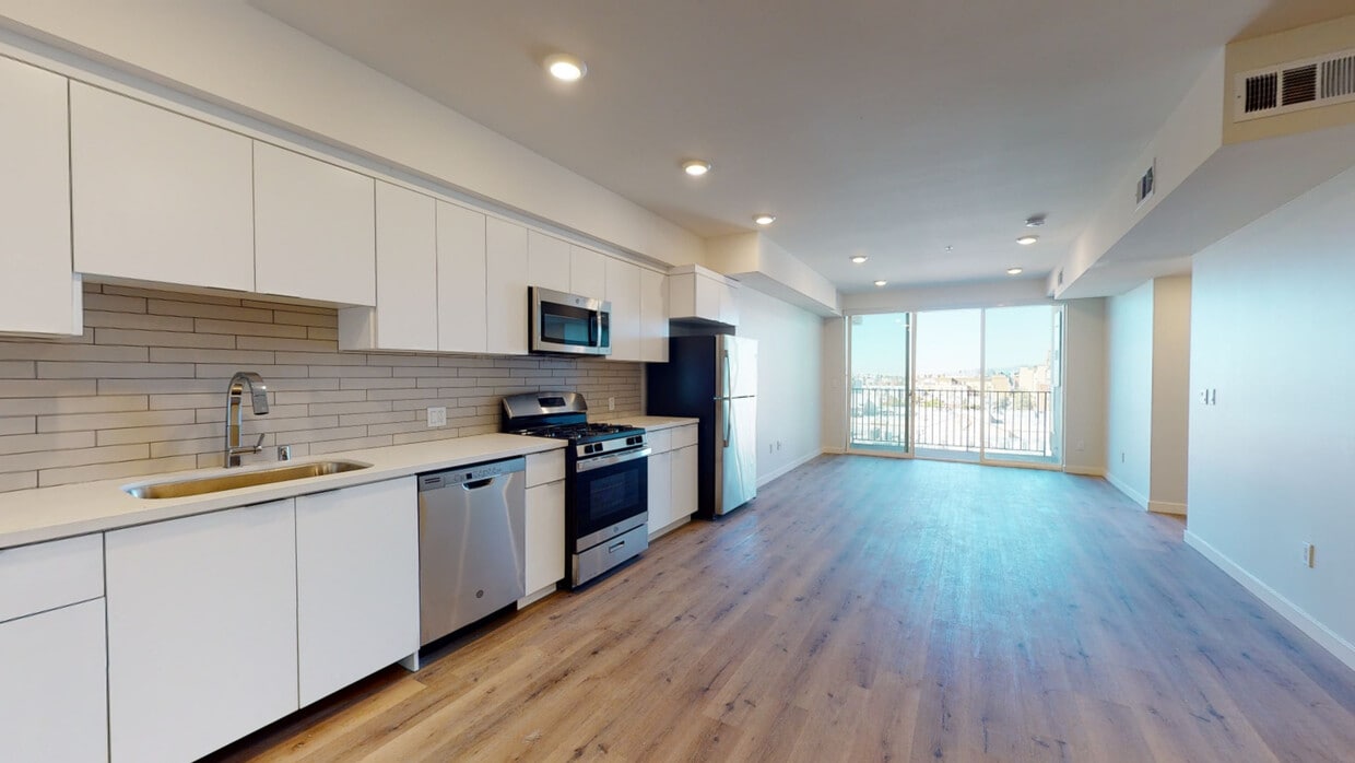 3D Tour - 2783 Francis Ave