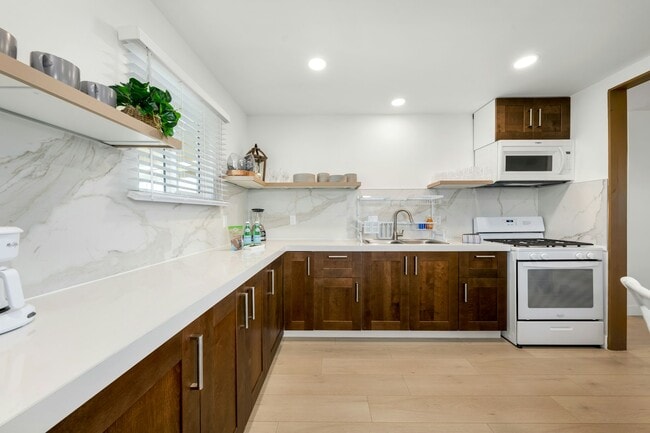 Photo - 3264 Clairemont Mesa Blvd
