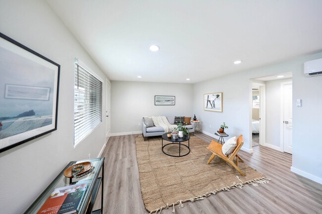 Entrance into Huge Living Room - Pacific West Villas