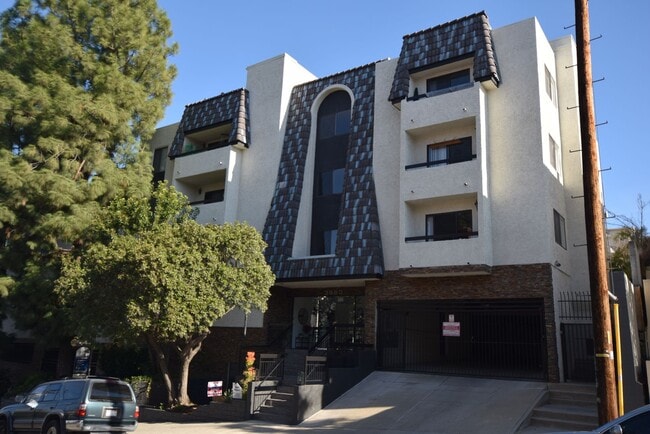 Building Photo - 3960 Carpenter Ave Unit 109 Rental