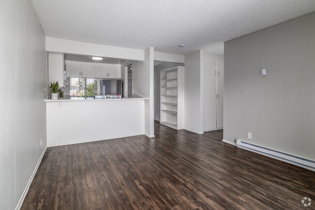 2BR, 2BA - 1,106SF - Living Room - Pacific Place