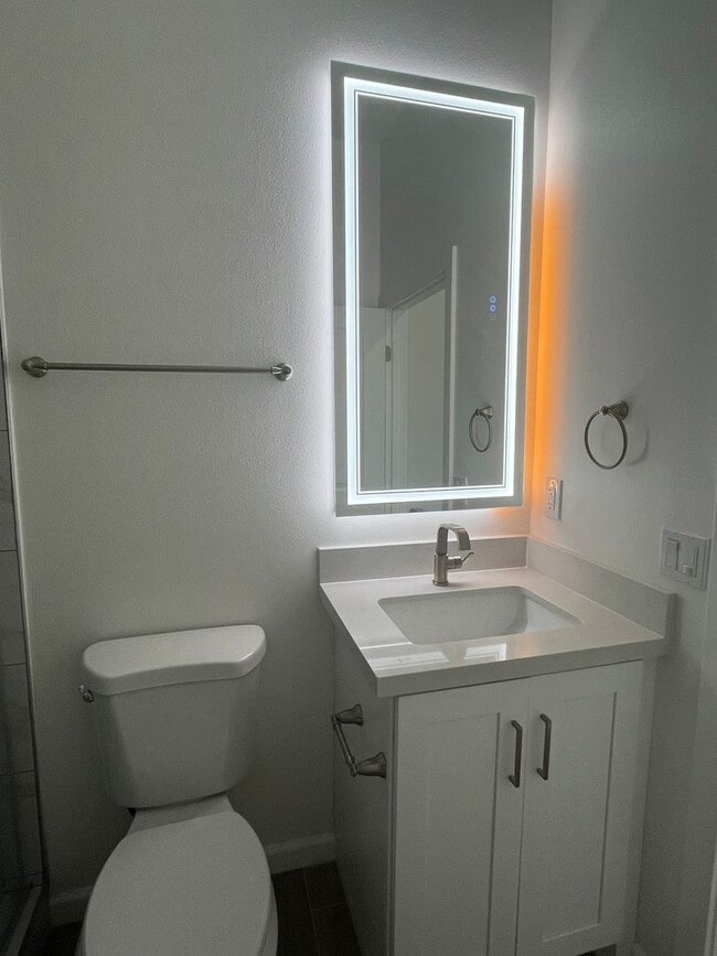 Photo - 17210 Newhope St Unit 1103-B