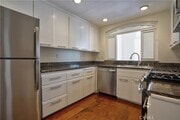 Photo - 930 N Doheny Dr Unit 303