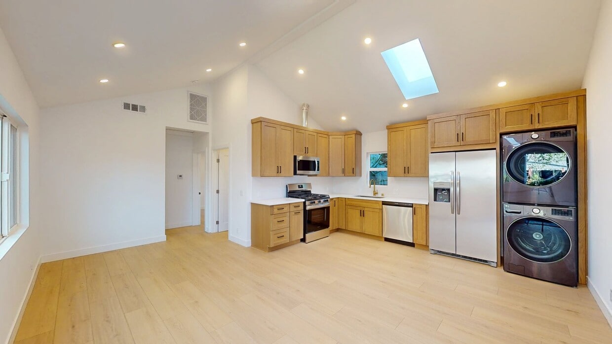 3D Tour - 609 Sunset Ave