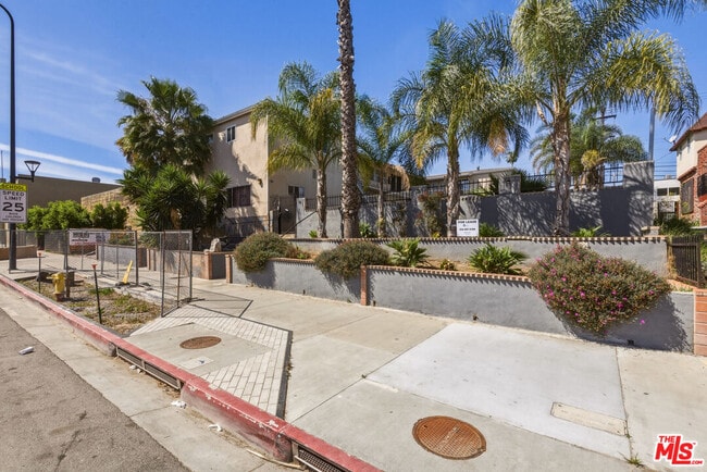 Photo - 5117 Crenshaw Blvd Unit 7