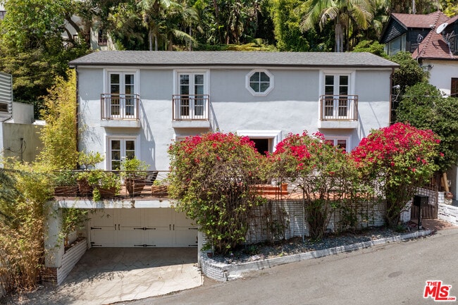 Photo - 1531 Marmont Ave House