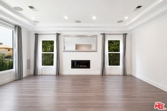 Photo - 616 N Formosa Ave