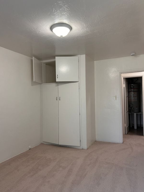 Photo - 2836 Jarvis St