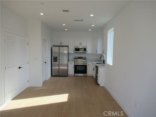 Photo - 9700 Mayne St