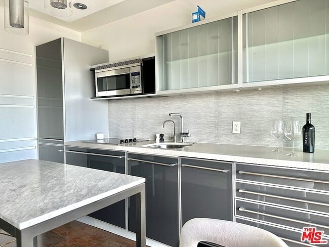 Photo - 999 N Doheny Dr Unit 1207