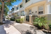Photo - Amazing Downtown Torrance! - 3 bd / 2.5 ba... House