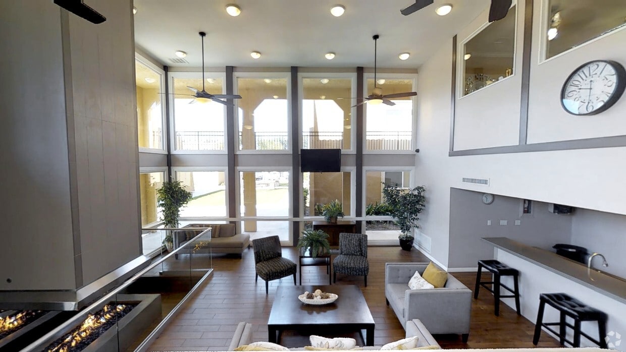 3D Tour - Whiffle Tree Apartments