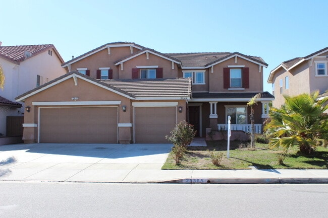 Building Photo - BEAUTIFUL LARGE 5 Bedrooms, 2.75 Bathrooms Home