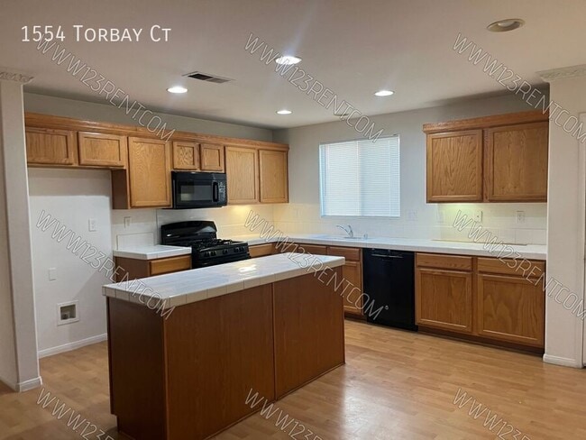 Photo - 1554 Torbay Ct