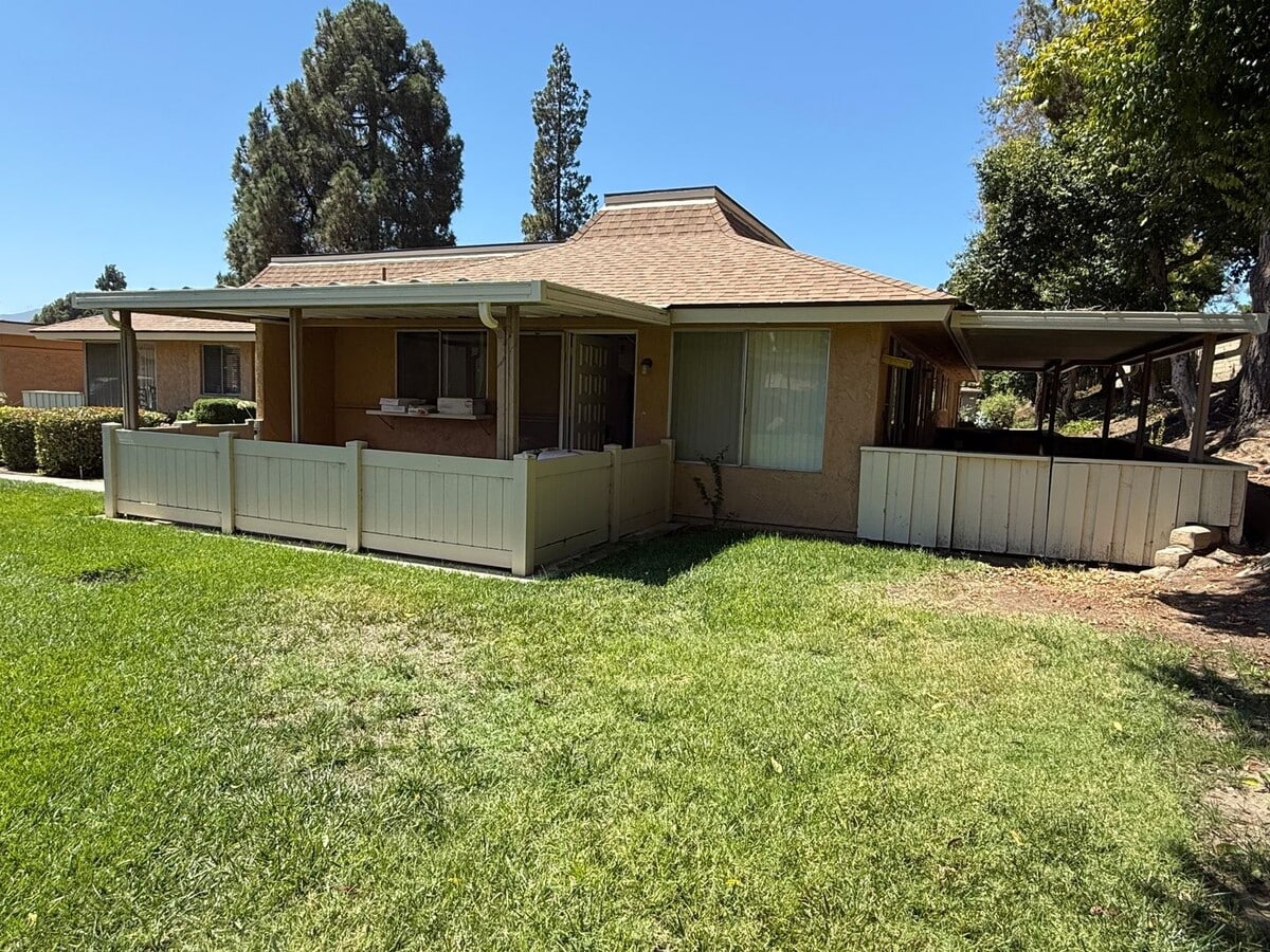 Photo - Remodeled 1 Bedroom - Camarillo's Premier ... House