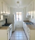 kitchen - 8800 Cedros Ave Unit 219