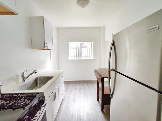 Photo - 2255 W 14th St Apartment Unit 301