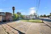 Photo - 1342 W George St House