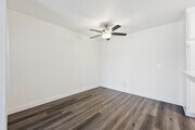1BR, 1BA - 700SF - Dining Room - Campus Crossing Apartments - Northridge